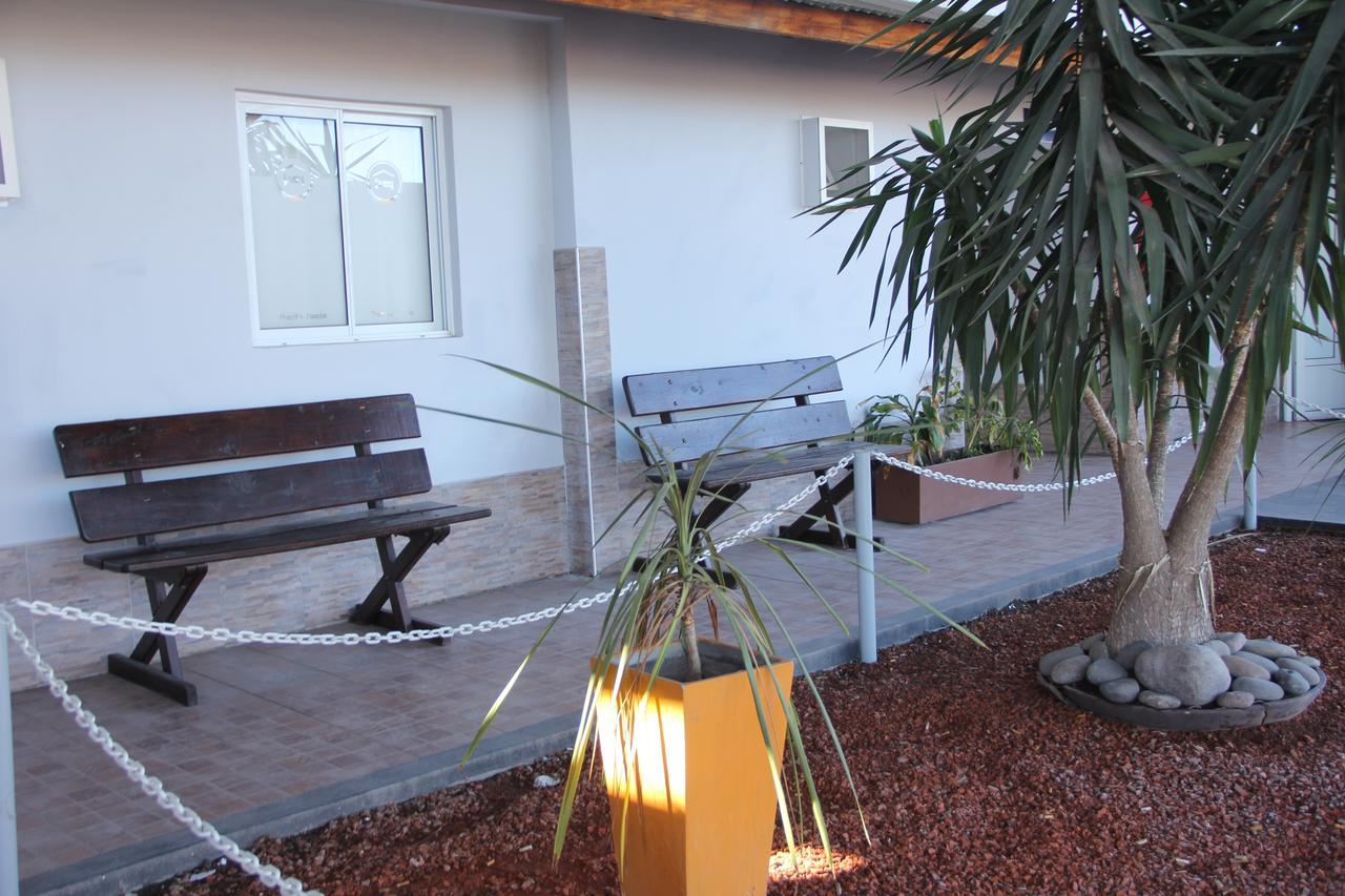 Hotel Posta Junin Bagian luar foto